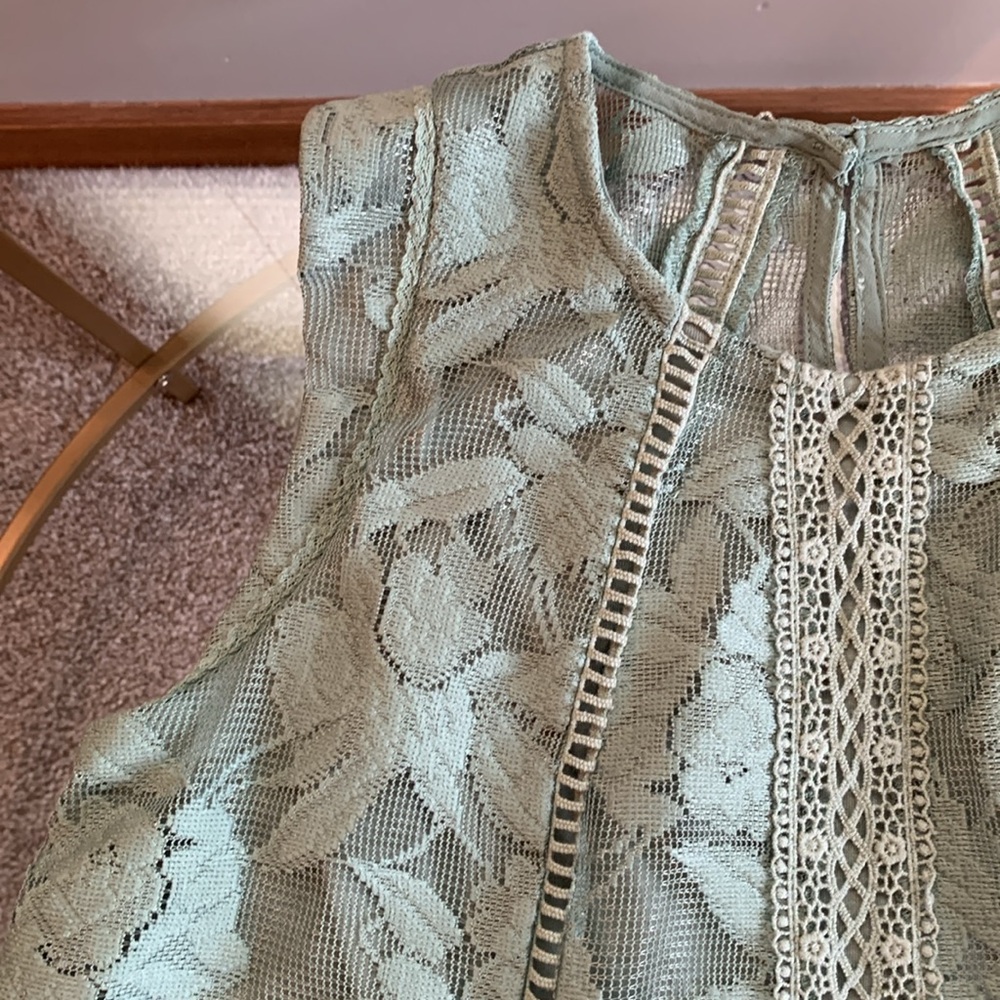 Xhilaration Sleeveless Lace Top - Picture 11 of 16